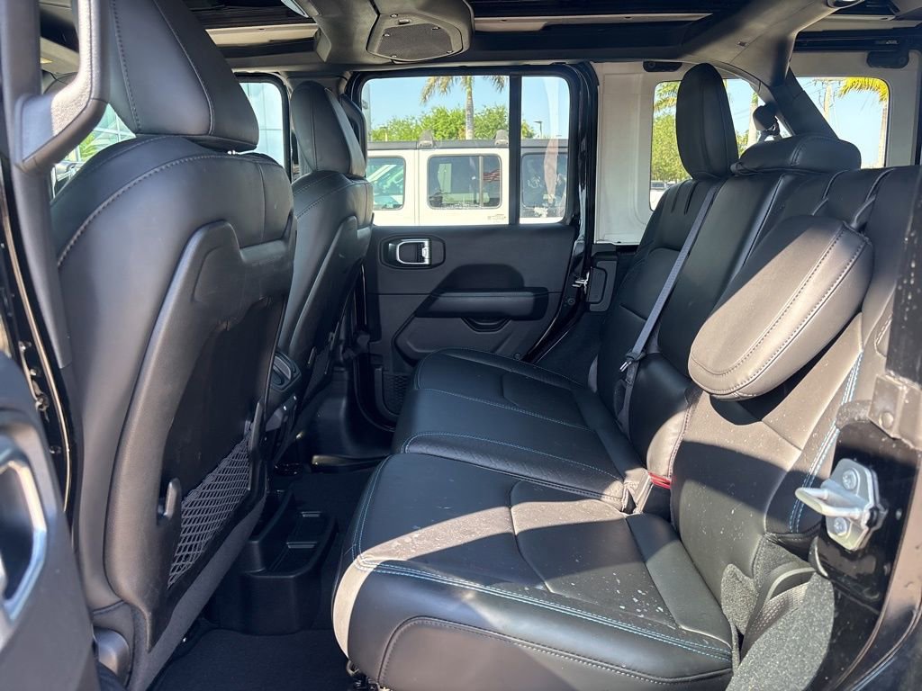 Used 2024 Jeep Wrangler High Altitude image 11