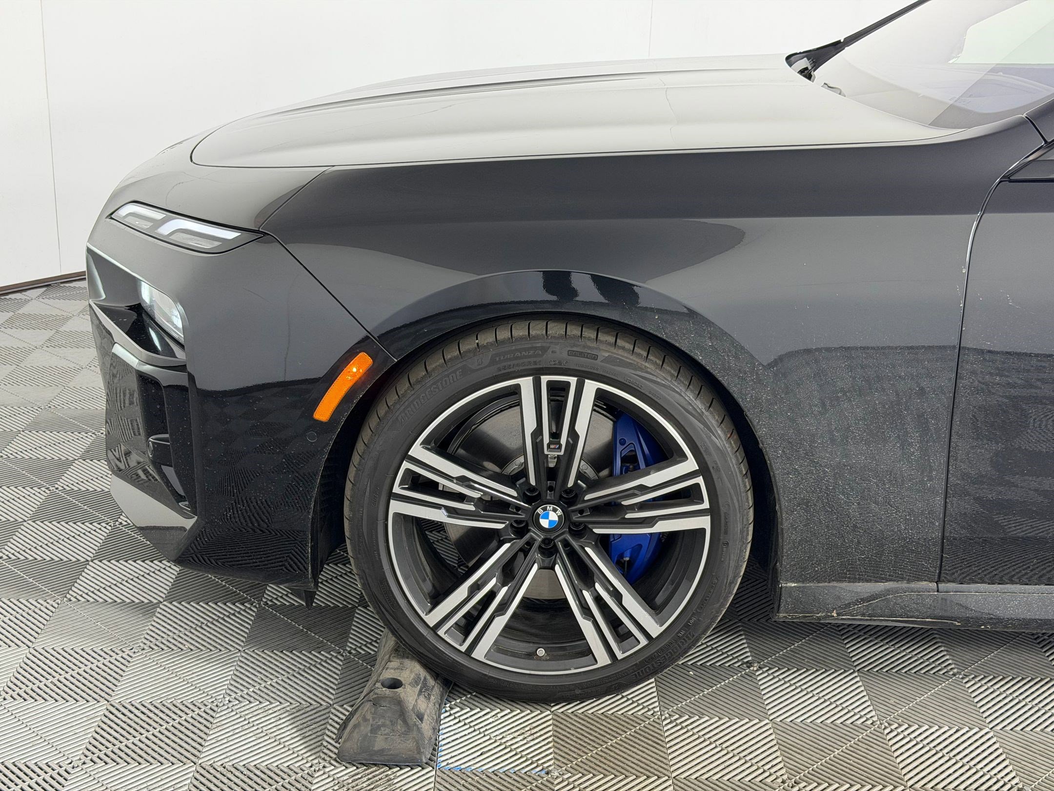 New 2026 BMW 760i xDrive image 9