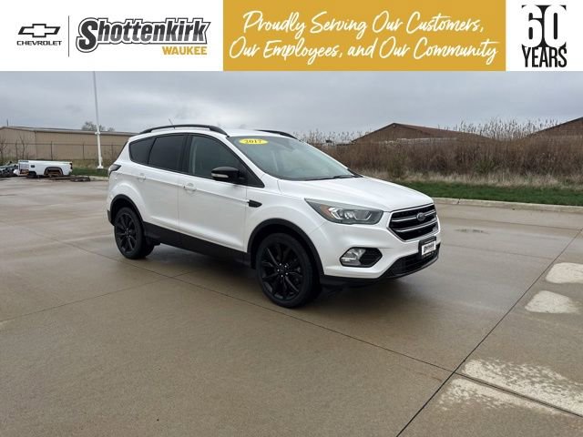 Used 2017 Ford Escape Titanium AWD/4WD image 1
