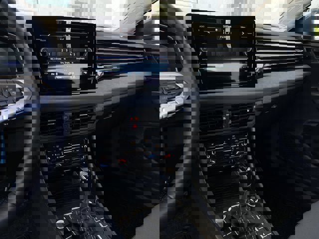 New 2025 Volkswagen Jetta SE image 21