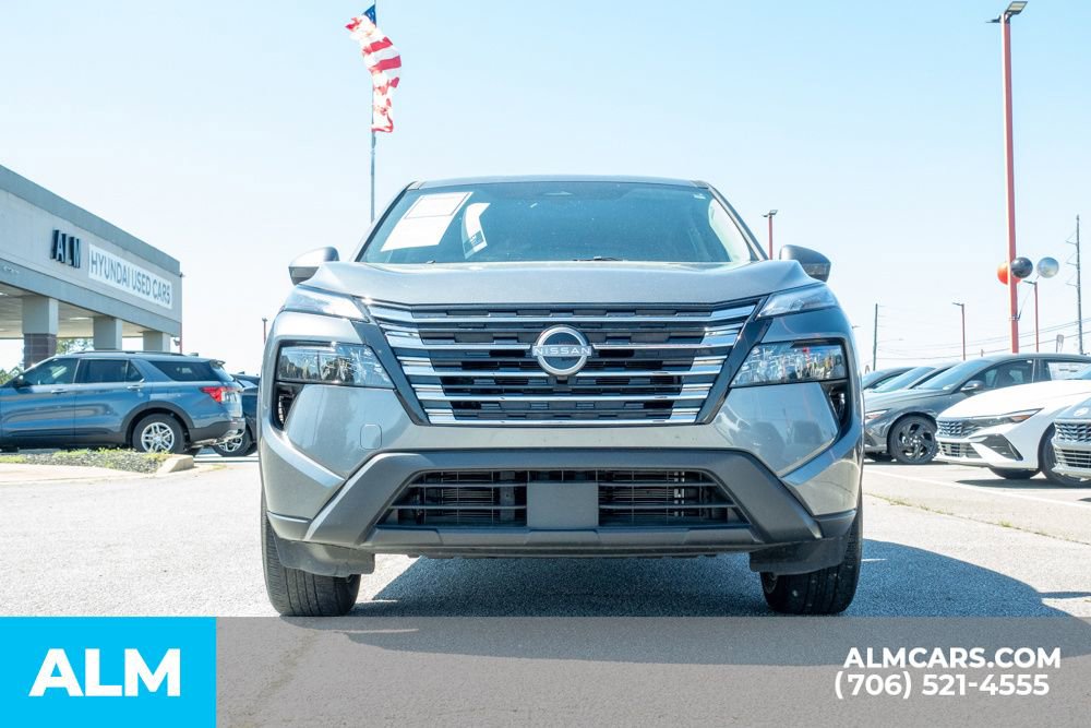 Used 2025 Nissan Rogue SV image 9