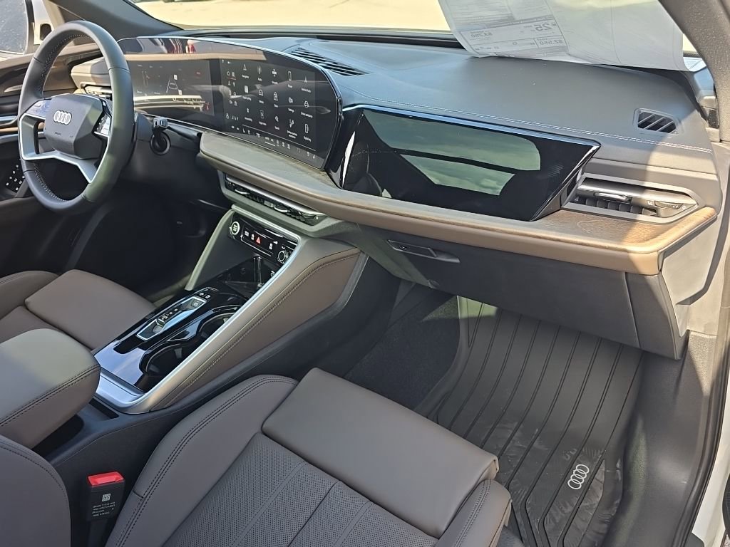 New 2025 Audi Q5 Premium Plus image 12