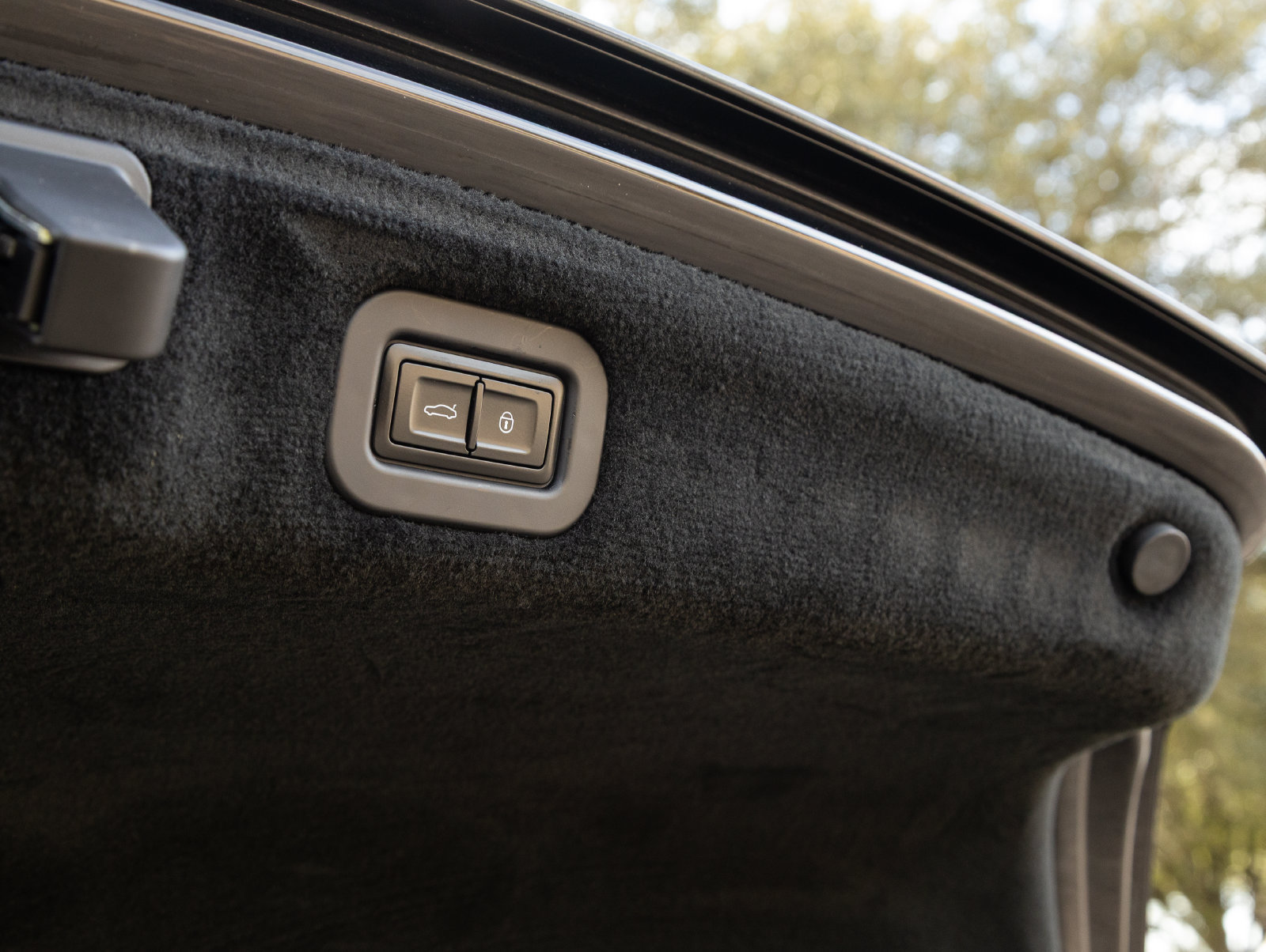 Used 2022 Bentley Flying Spur V8 AWD/4WD image 35
