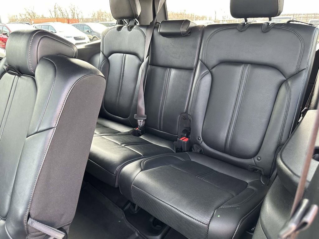 Certified 2022 Jeep Wagoneer Series II w/ Premium Group I image 12