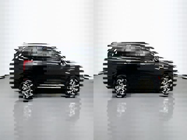 Used 2022 Cadillac XT6 Premium Luxury w/ Technology Package image 11