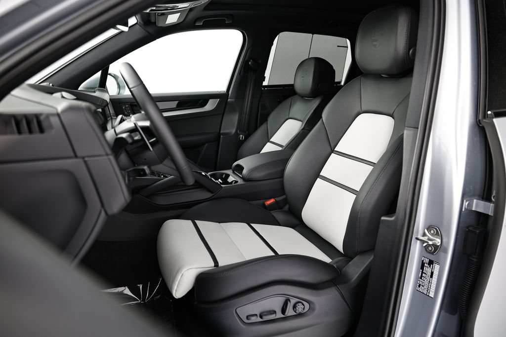 New 2026 Porsche Cayenne S AWD/4WD image 5