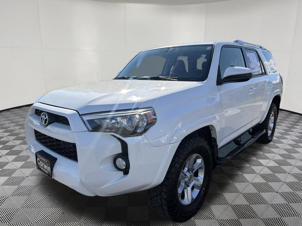 Used 2016 Toyota 4Runner SR5 AWD/4WD image 3