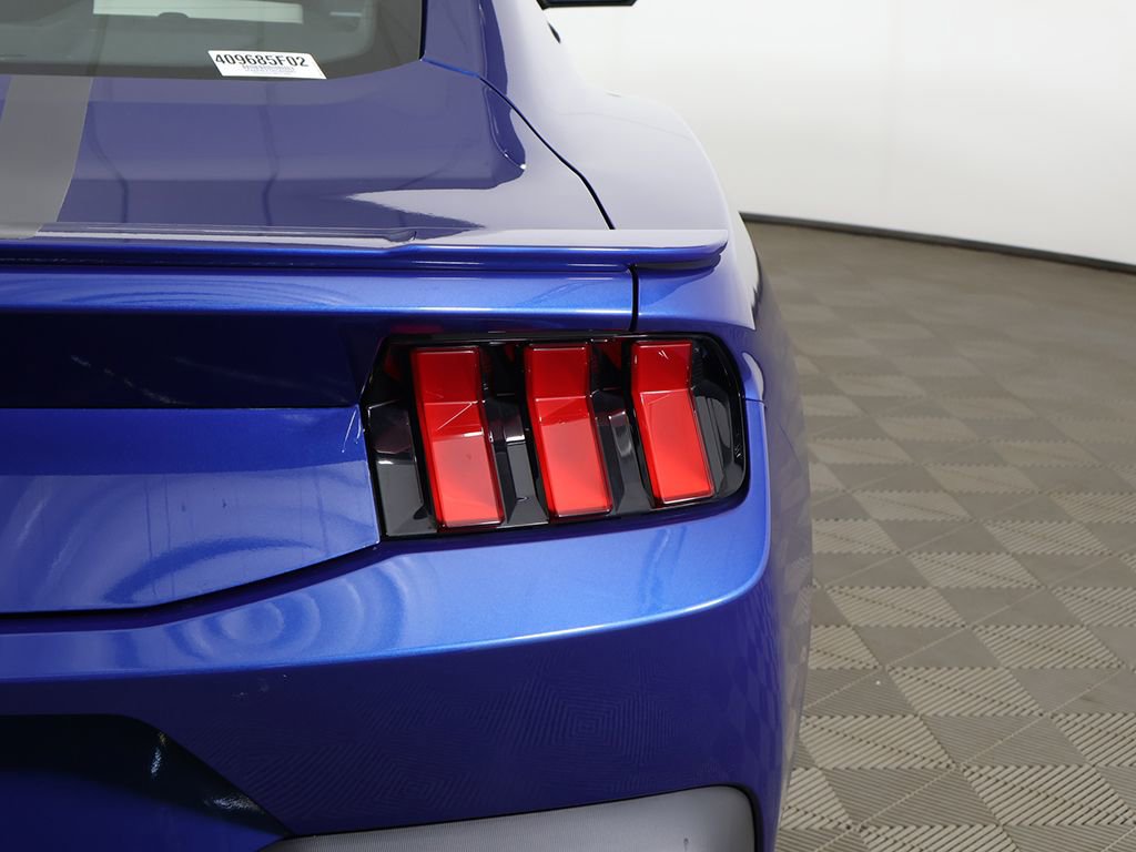 Used 2024 Ford Mustang GT Premium image 18