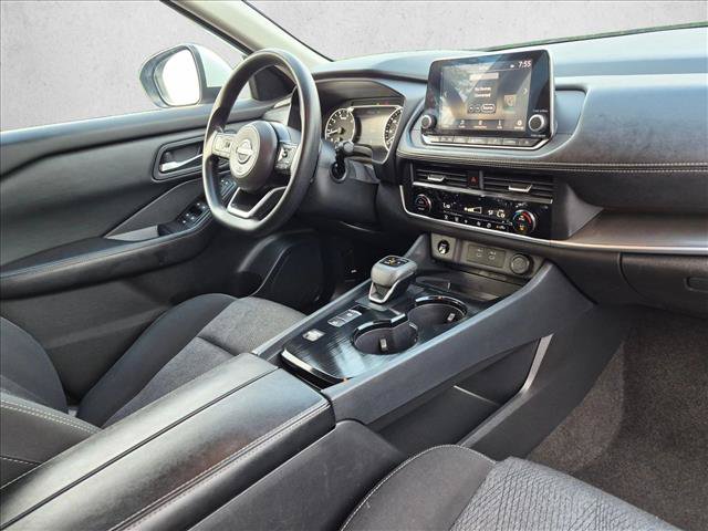 Used 2024 Nissan Rogue SV FWD image 20