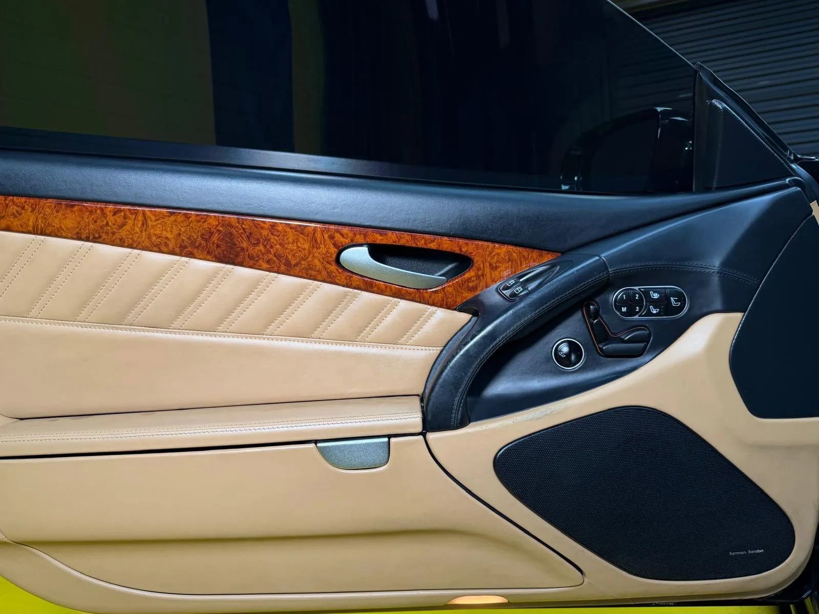 Used 2012 Mercedes-Benz SL 550 w/ SL Wheel Pkg image 23