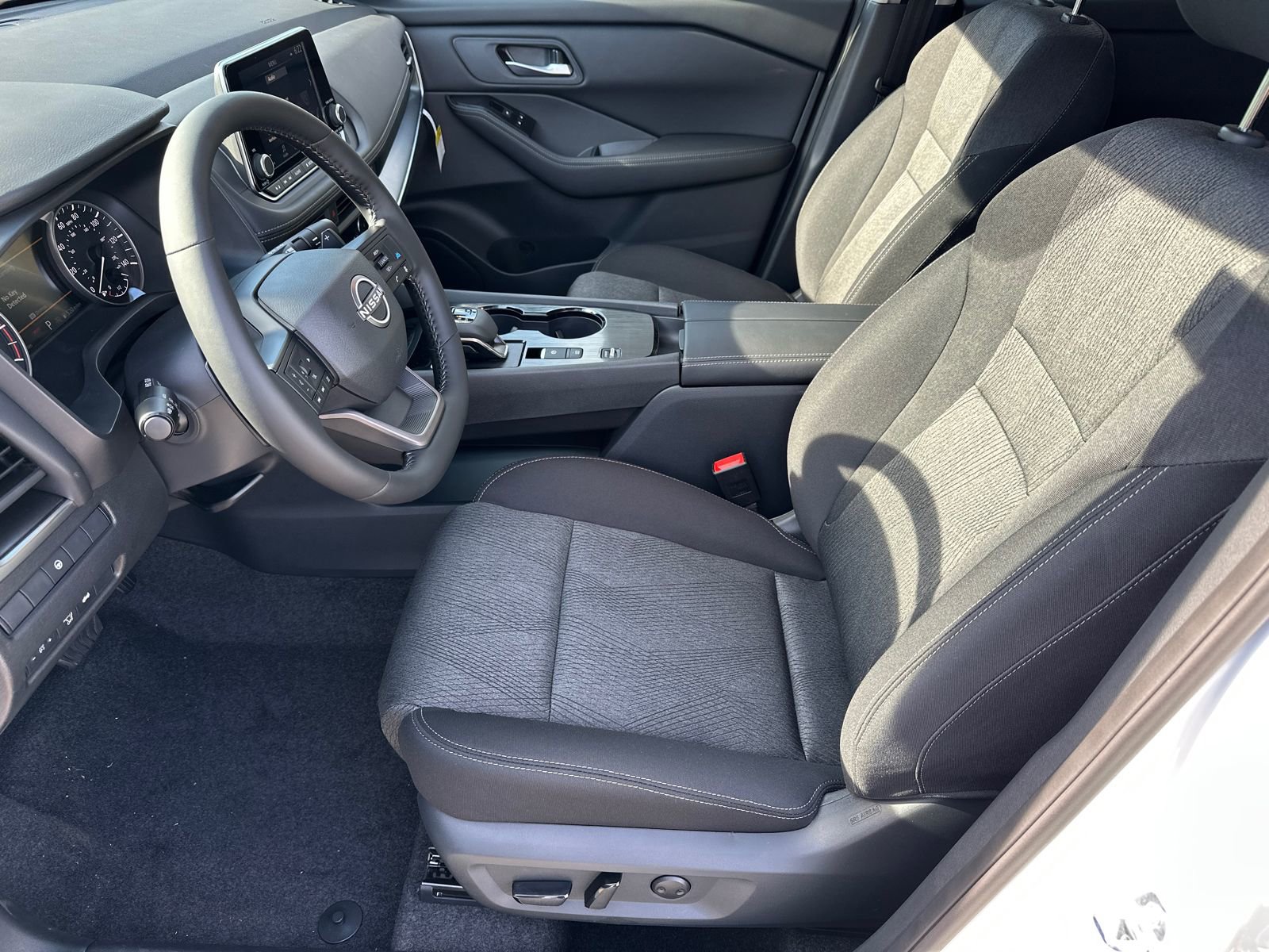 New 2026 Nissan Rogue SV image 9