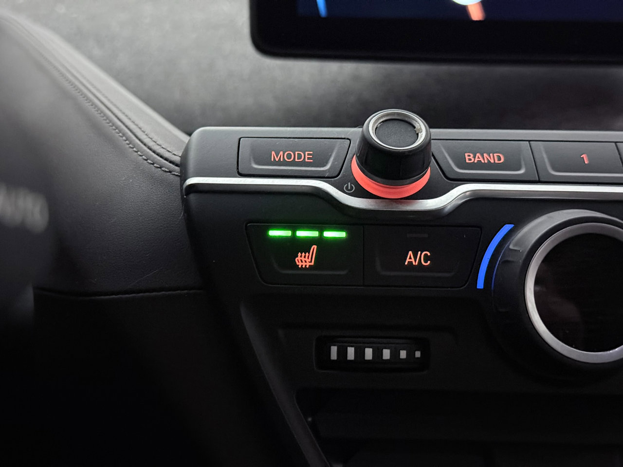 Used 2017 BMW i3 w/ Range Extender image 34