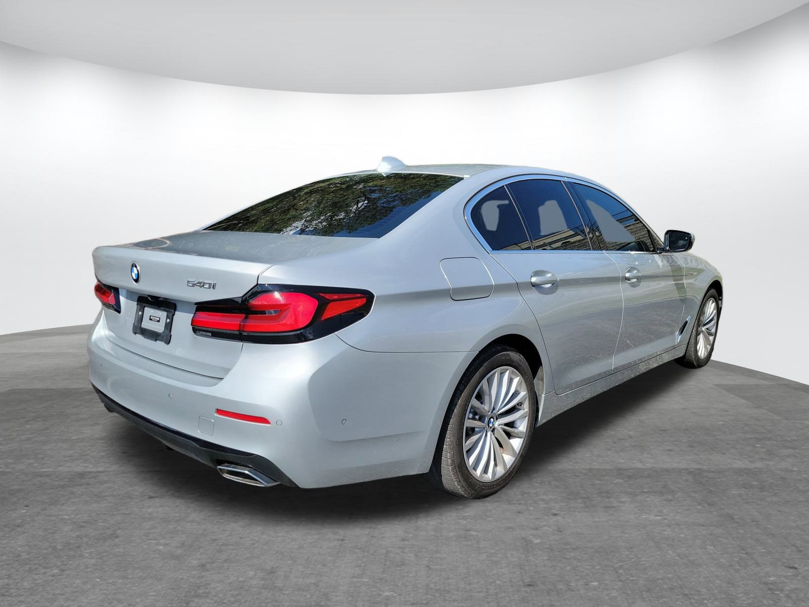 Used 2021 BMW 540i image 26