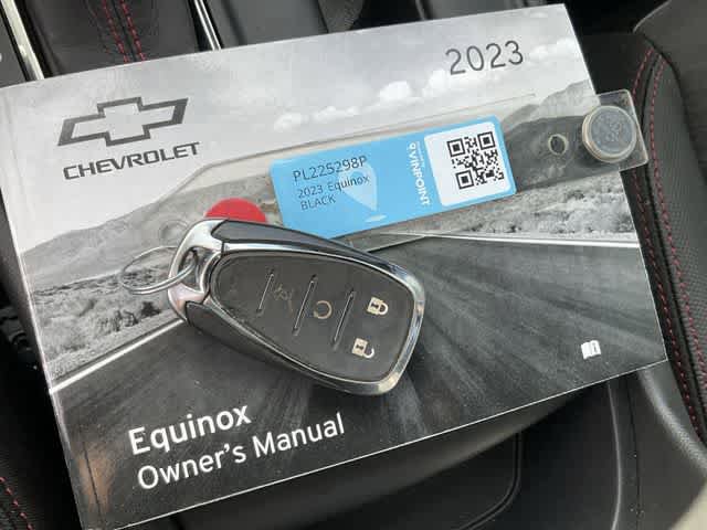 Used 2023 Chevrolet Equinox RS AWD/4WD image 26