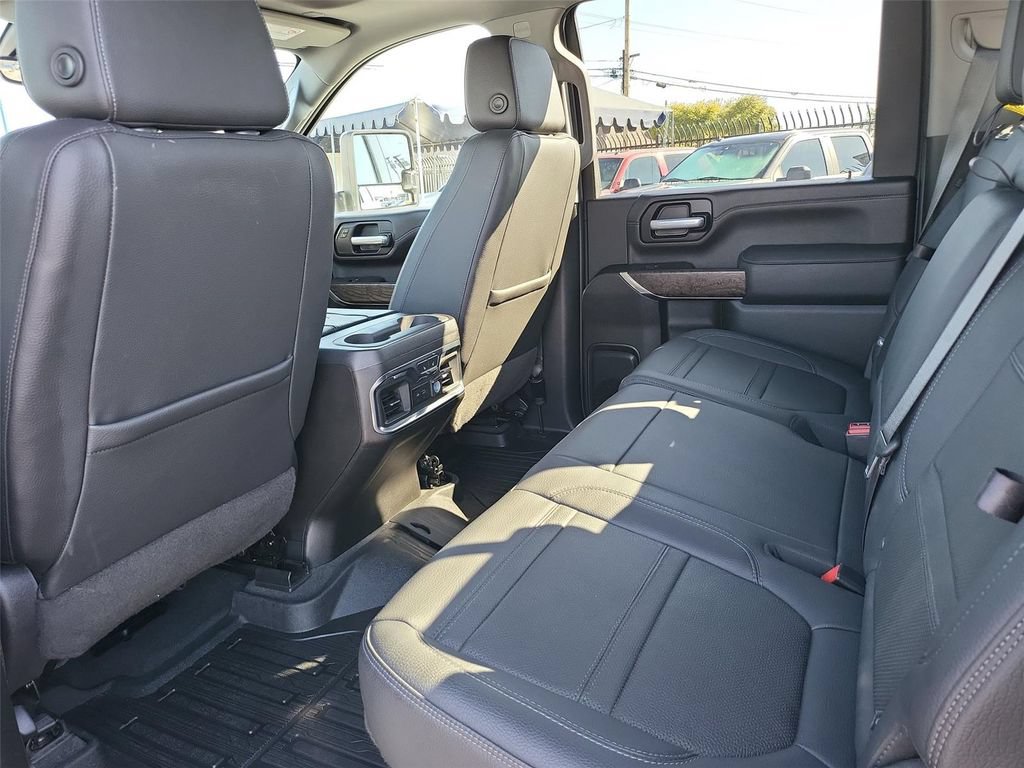 Used 2021 GMC Sierra 2500 Denali w/ Denali Ultimate Package AWD/4WD image 18