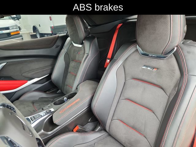 Used 2022 Chevrolet Camaro ZL1 RWD image 22