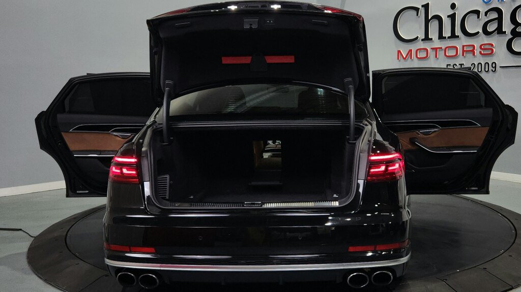 Used 2020 Audi S8 L w/ S8 Executive Package AWD/4WD image 19