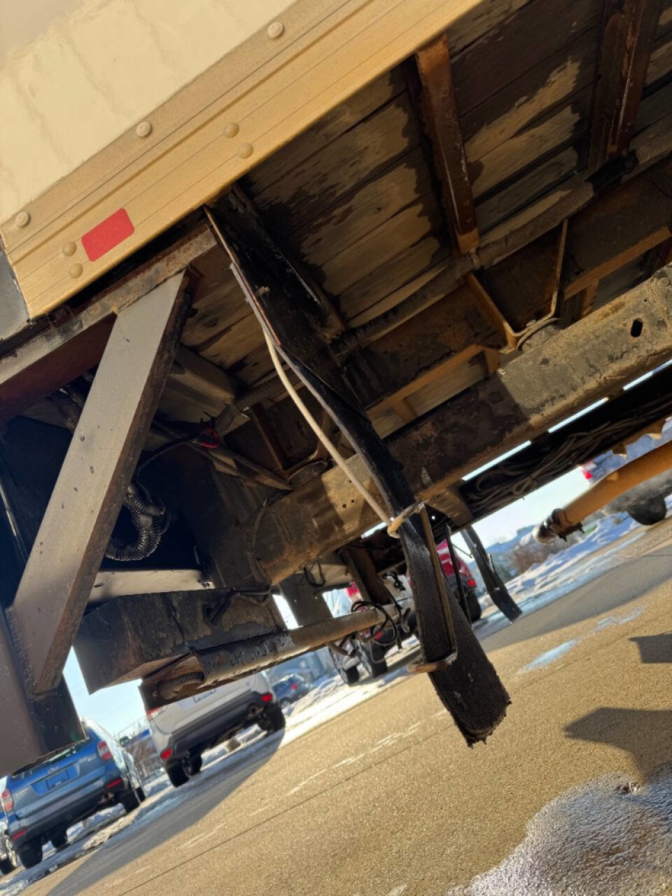 Used 2014 Chevrolet Express 3500 3500 2dr 139 in. WB Cutaway  w image 24