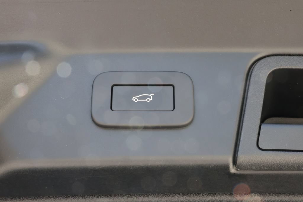 New 2026 Land Rover Range Rover Velar Belgravia AWD/4WD image 10