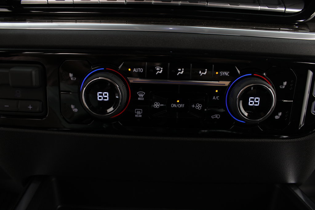 New 2026 Chevrolet Silverado 1500 LT Trail Boss w/ LT Trail Boss Premium Package AWD/4WD image 7
