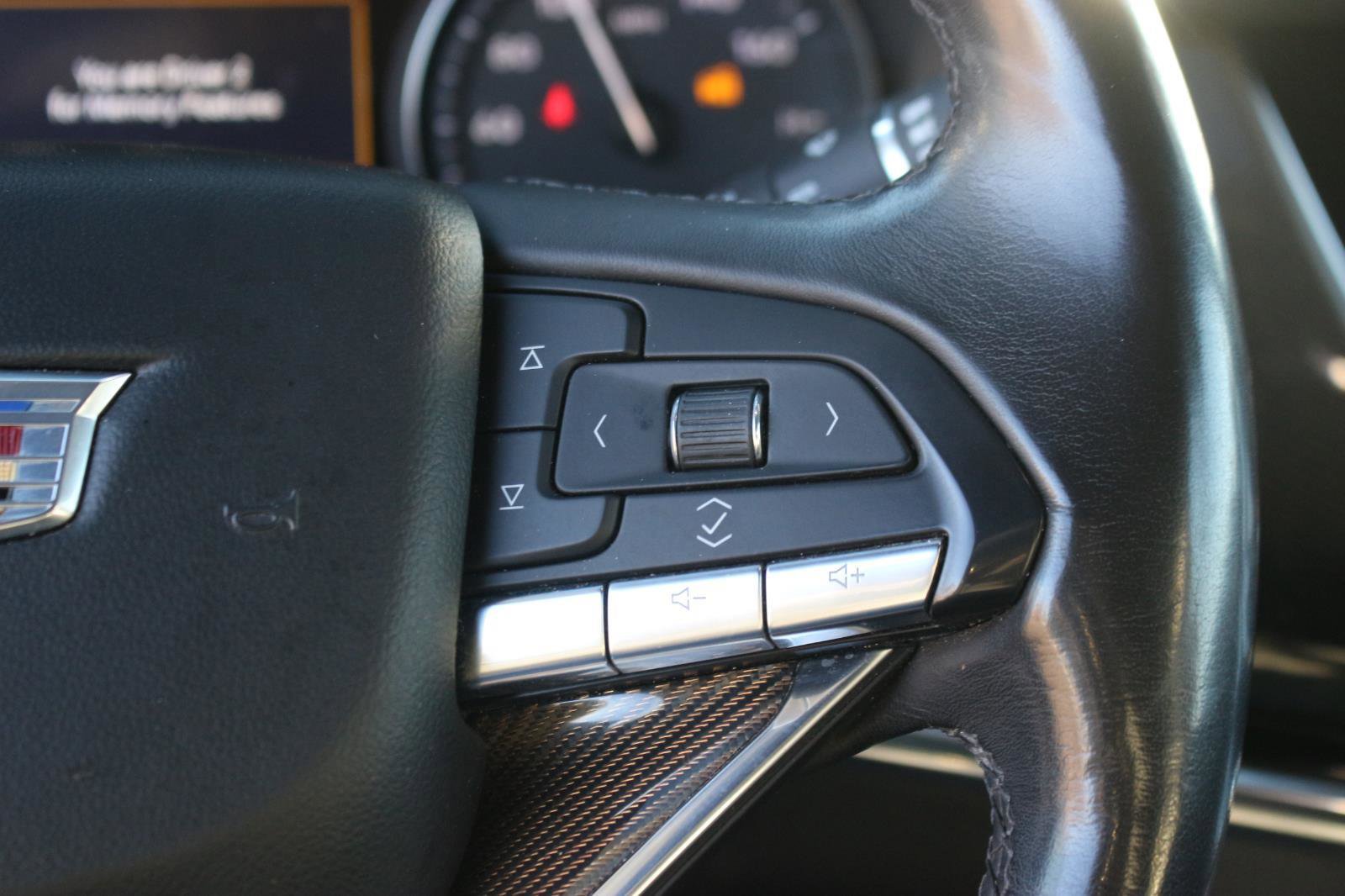 Used 2020 Cadillac XT6 Premium Luxury w/ Platinum Package image 21