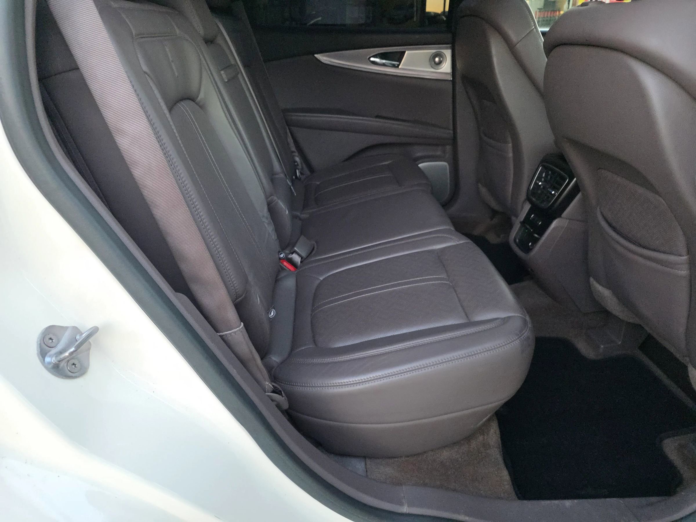 Used 2016 Lincoln MKX Black Label w/ Technology Package image 20