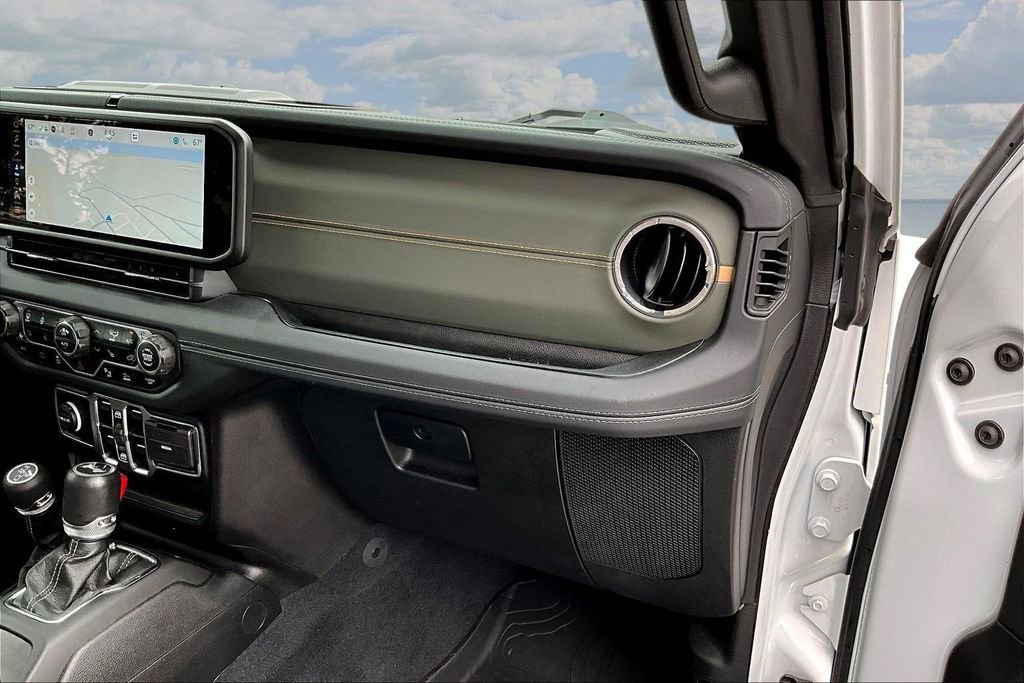 Used 2024 Jeep Wrangler High Altitude AWD/4WD image 27