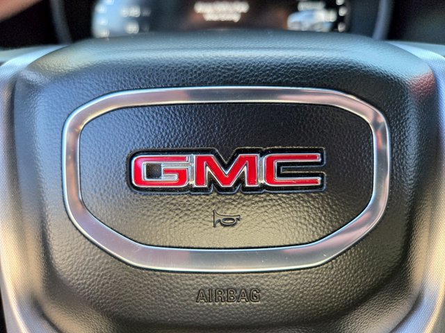 Used 2023 GMC Yukon XL SLT AWD/4WD image 32