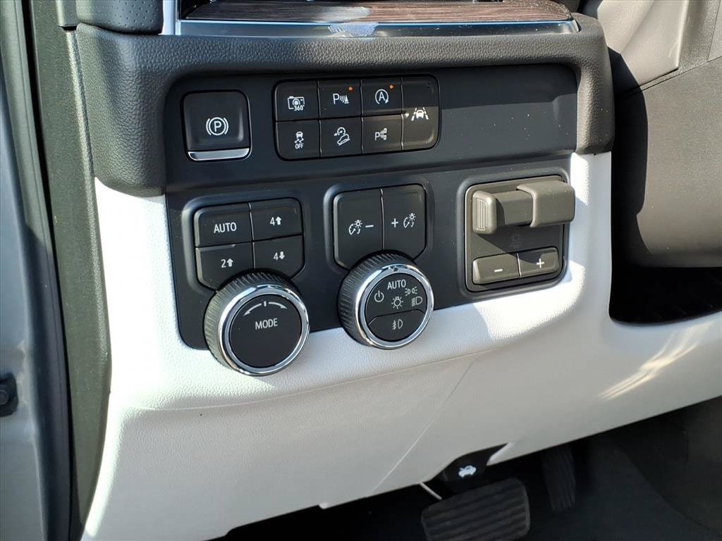 New 2026 Chevrolet Tahoe Premier AWD/4WD image 15