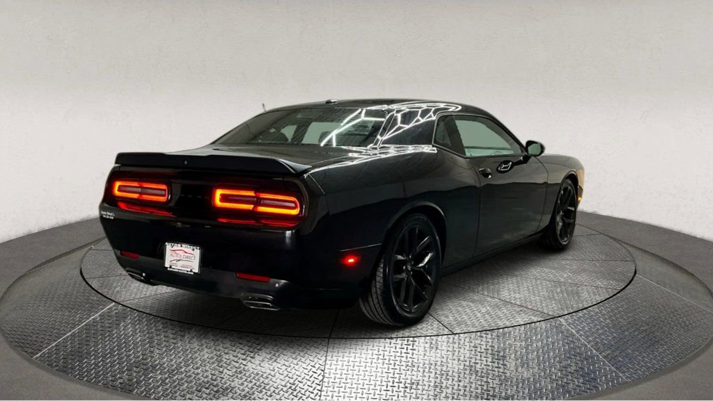 Used 2021 Dodge Challenger GT w/ Blacktop Package image 7