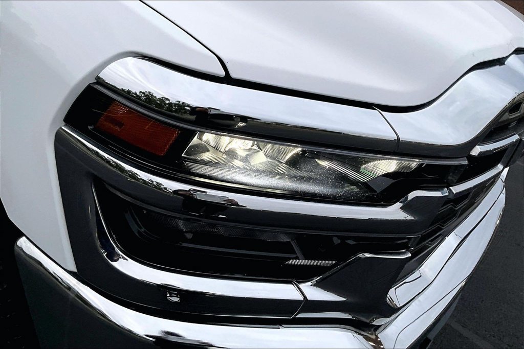 Used 2025 RAM 2500 Big Horn AWD/4WD image 27