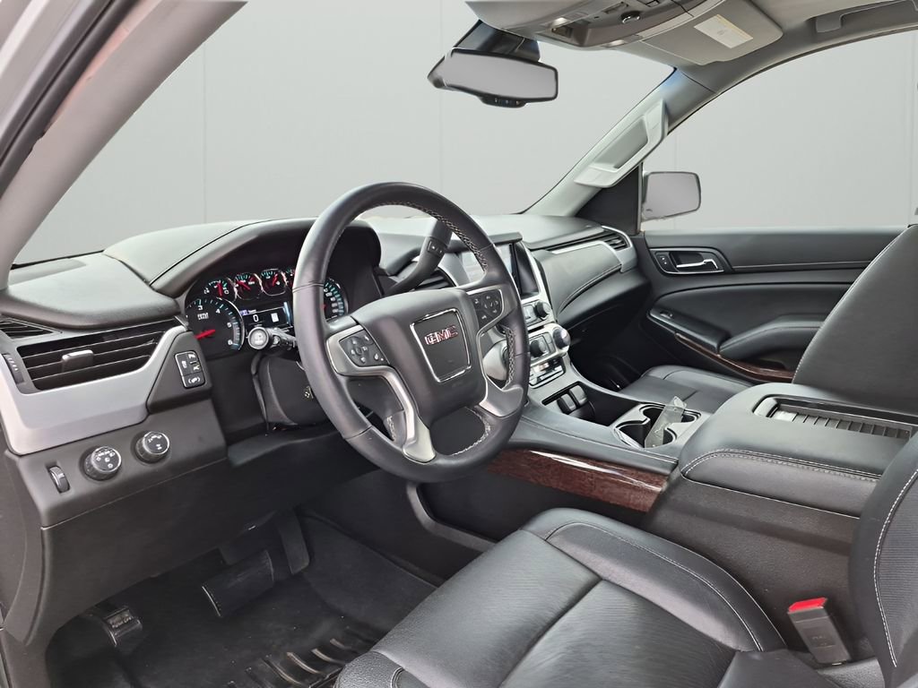 Used 2017 GMC Yukon XL SLT w/ Open Road Package image 32