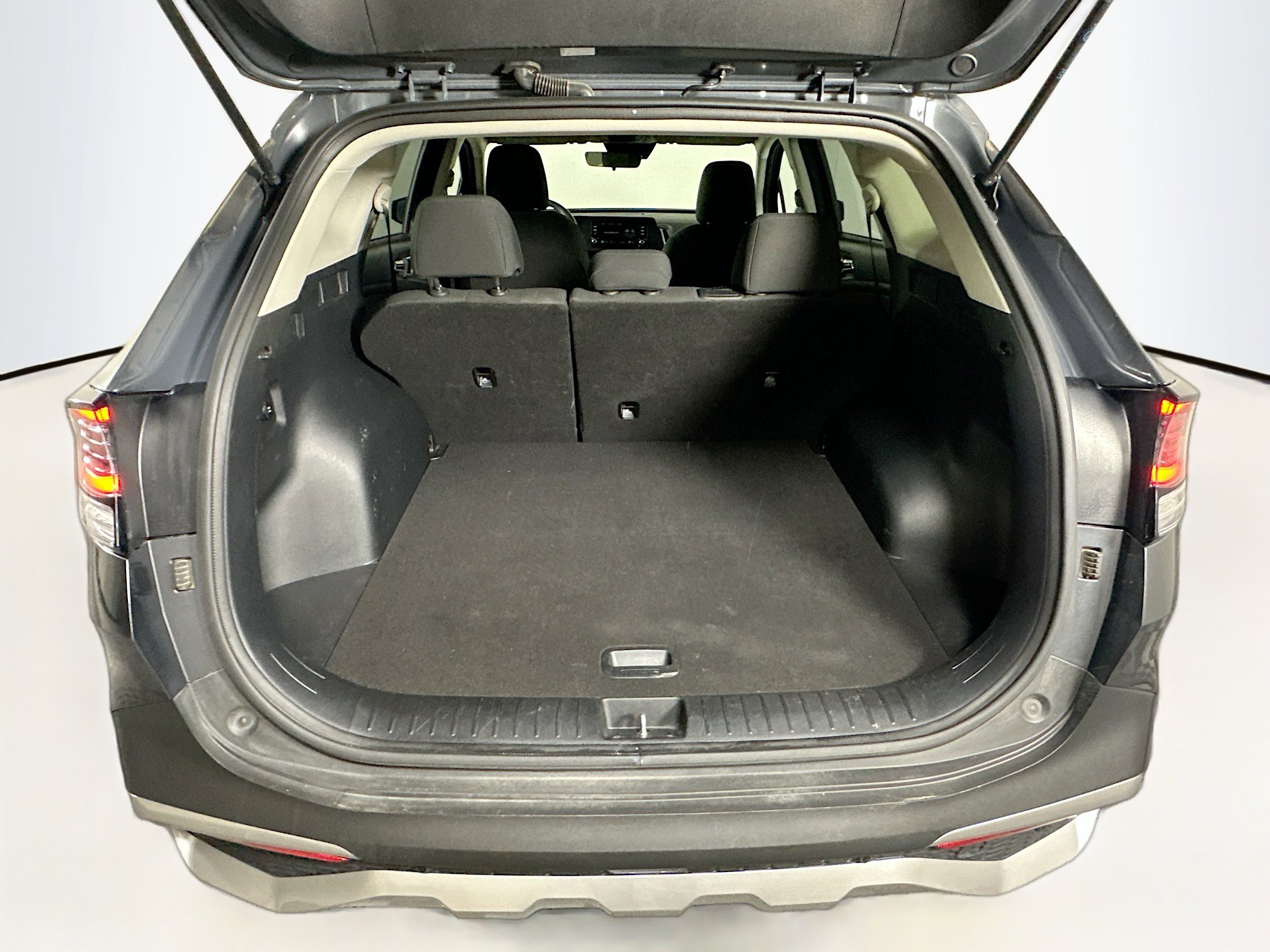 Used 2024 Kia Sportage LX image 27