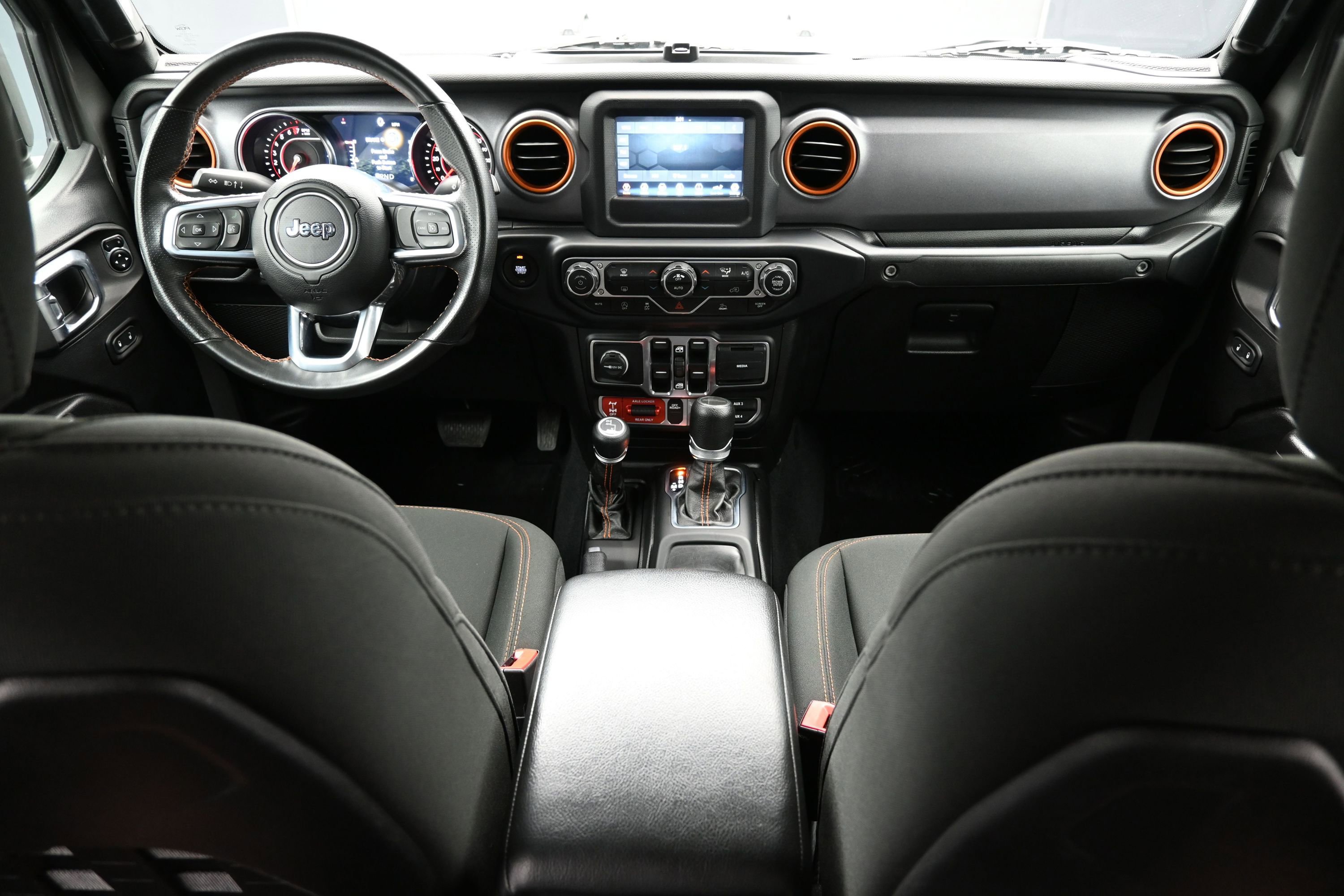 Used 2020 Jeep Gladiator Mojave w/ Trailer Tow Package AWD/4WD image 14