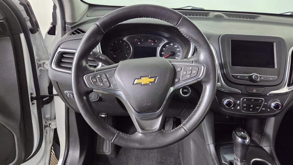 Used 2019 Chevrolet Equinox LT FWD image 18