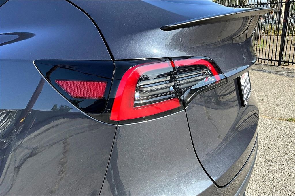 Used 2021 Tesla Model Y Performance AWD/4WD image 23