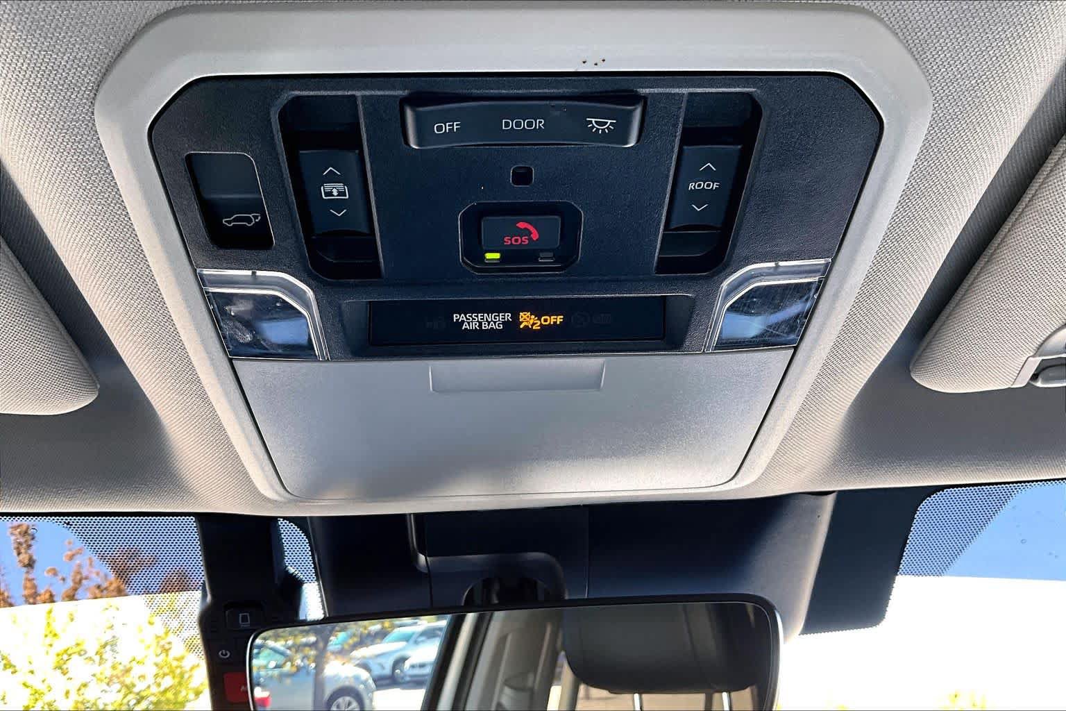Used 2023 Toyota Sequoia Limited AWD/4WD image 37
