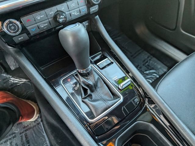 Used 2024 Jeep Compass Limited image 17