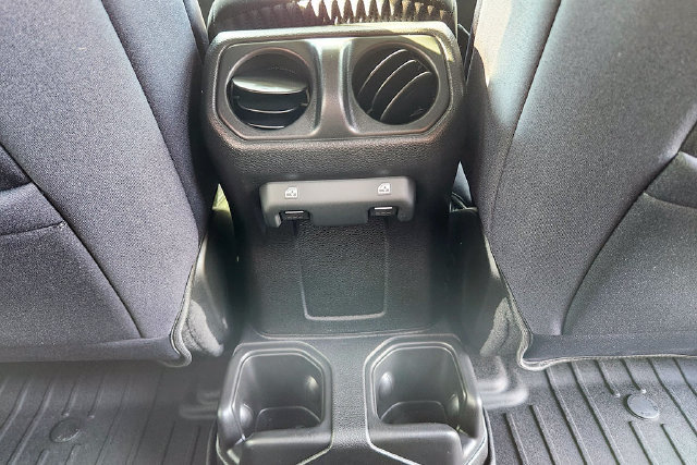 Used 2026 Jeep Wrangler Unlimited Sport AWD/4WD image 22