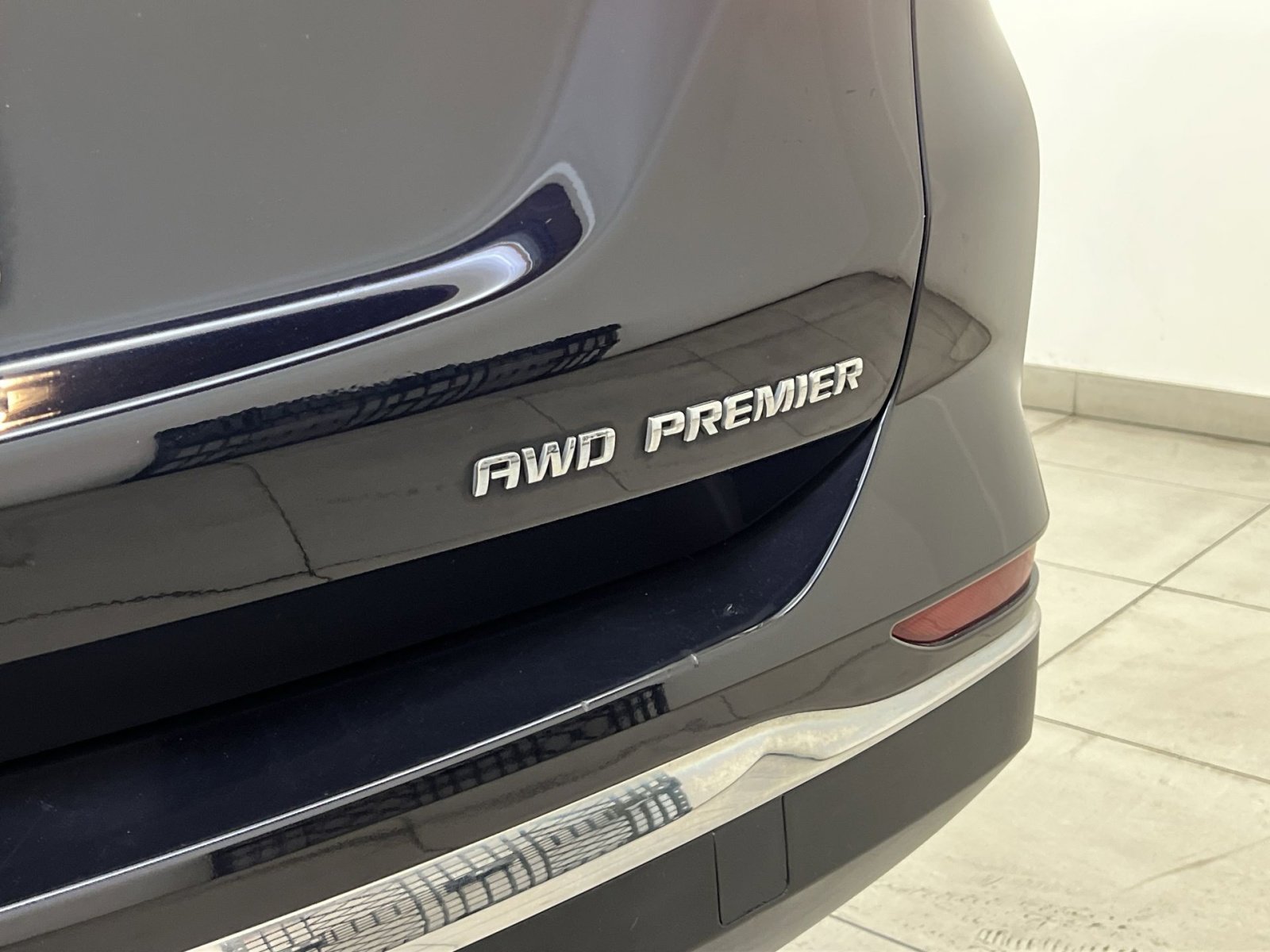 Used 2021 Chevrolet Equinox Premier image 29