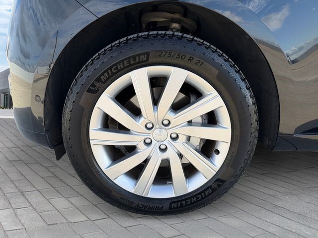 Used 2023 Land Rover Range Rover SE AWD/4WD image 9