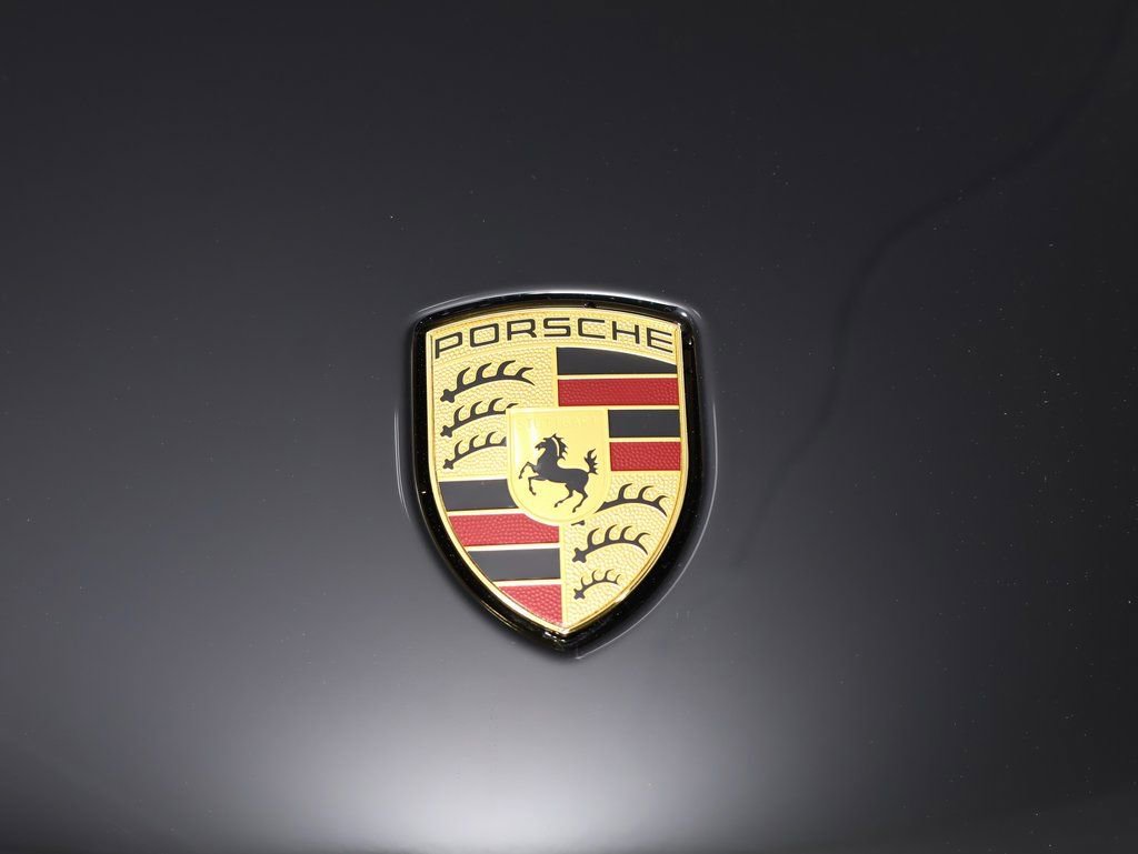 Certified 2025 Porsche Macan image 15