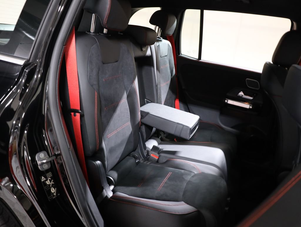 Certified 2025 Mercedes-Benz GLB 35 AMG 4MATIC image 55