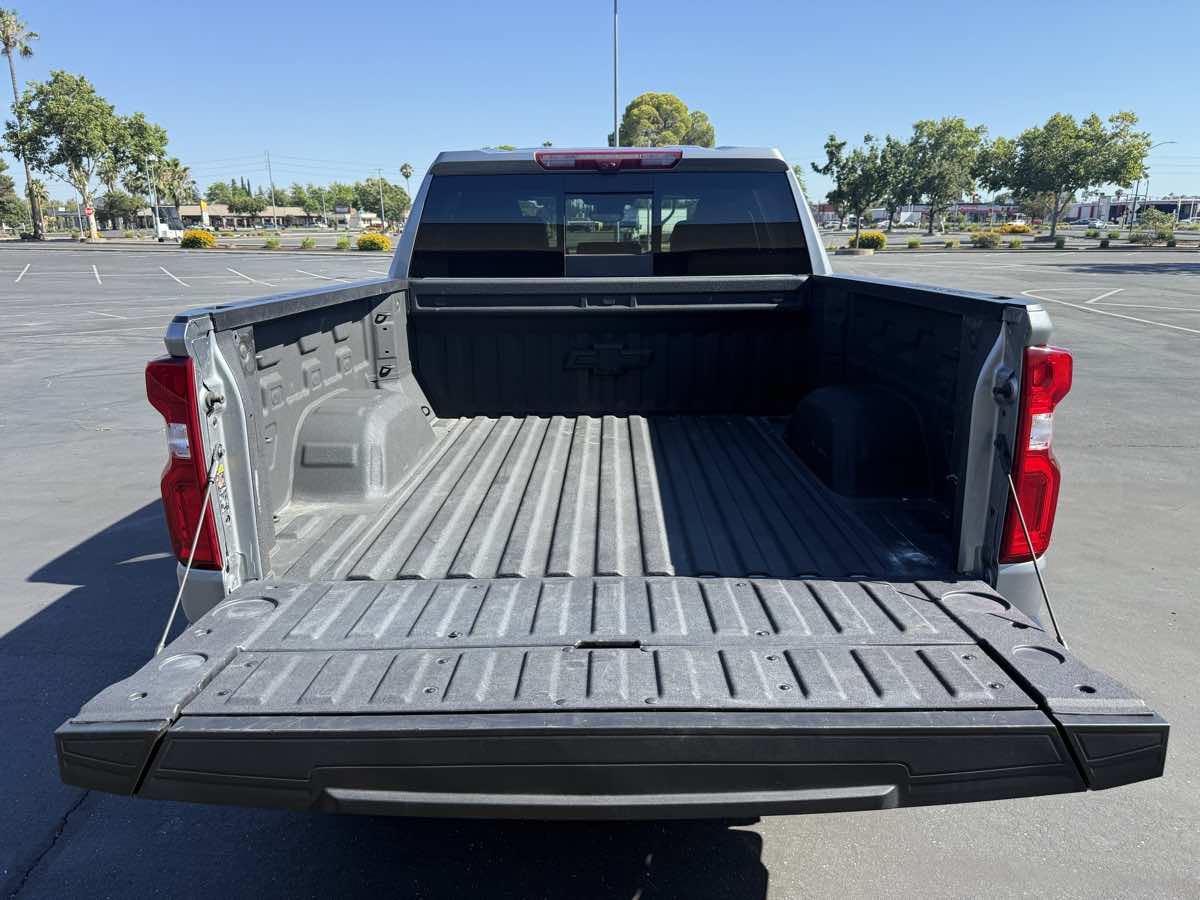 Used 2025 Chevrolet Silverado 1500 LTZ w/ LTZ Premium Package AWD/4WD image 10
