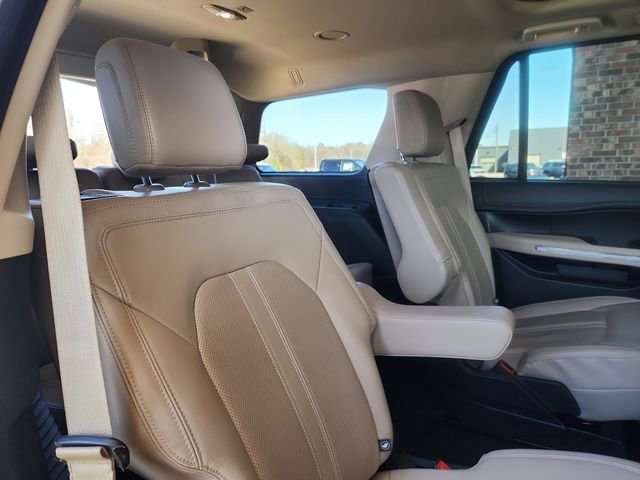 Used 2024 Ford Expedition Limited image 33