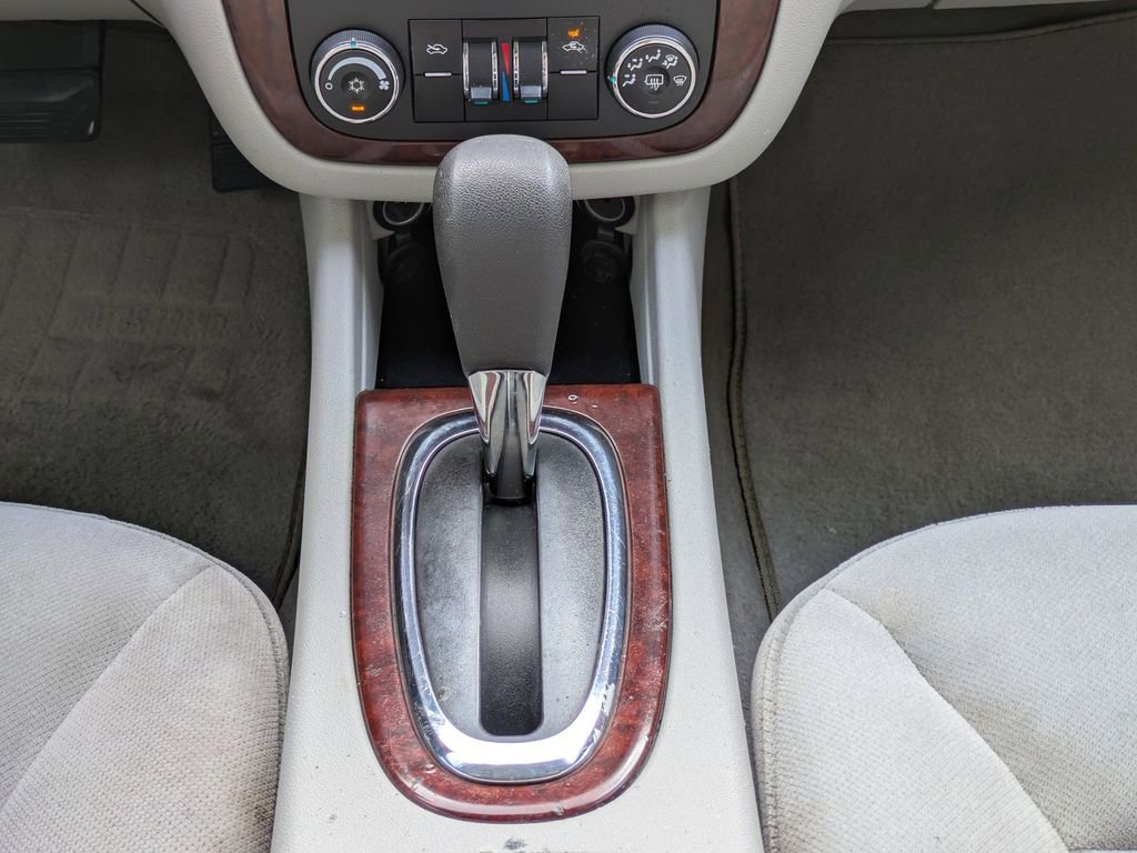 Used 2010 Chevrolet Impala LS image 18