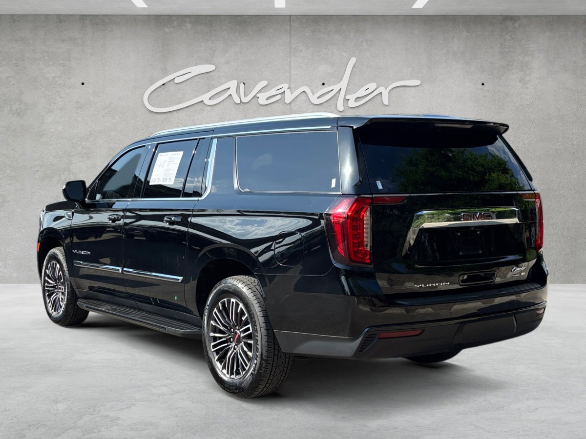 Used 2021 GMC Yukon XL SLE image 16