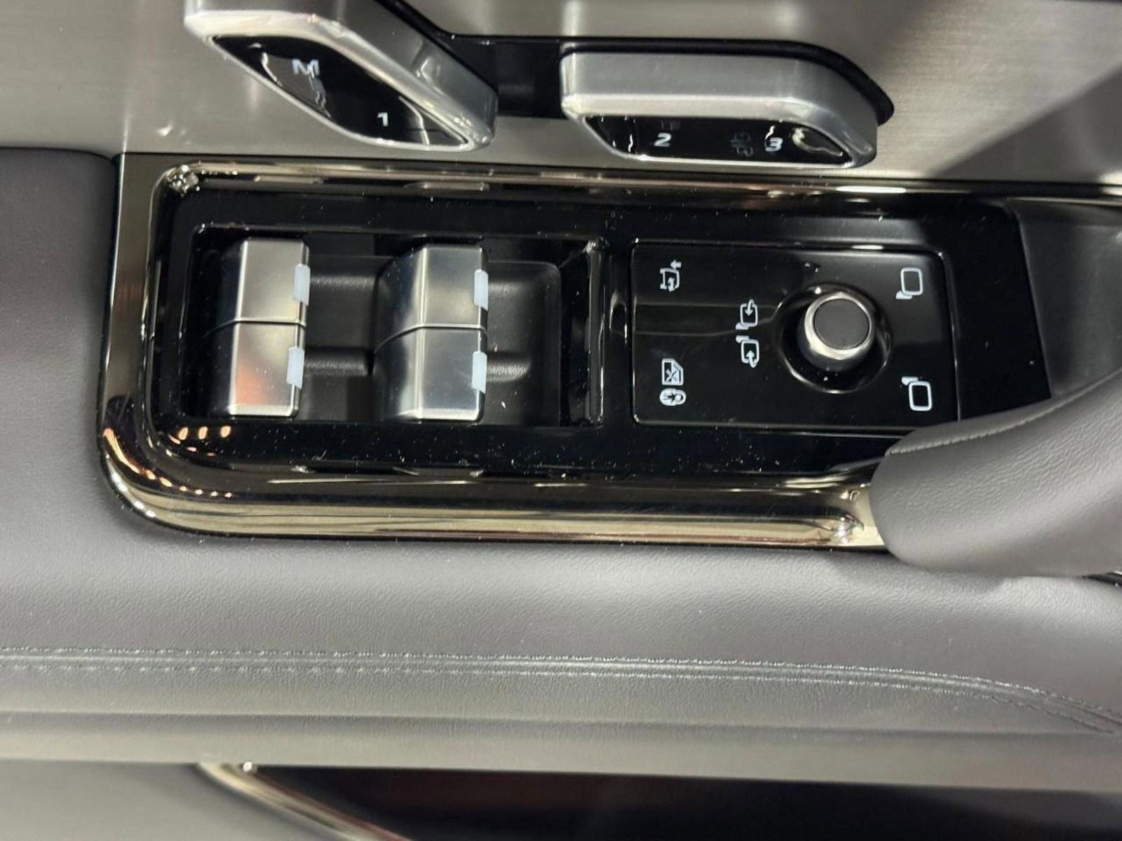 New 2026 Land Rover Range Rover Sport Dynamic SE image 25