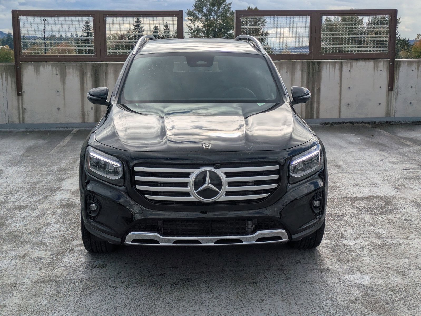 Certified 2026 Mercedes-Benz GLB 250 4MATIC image 2