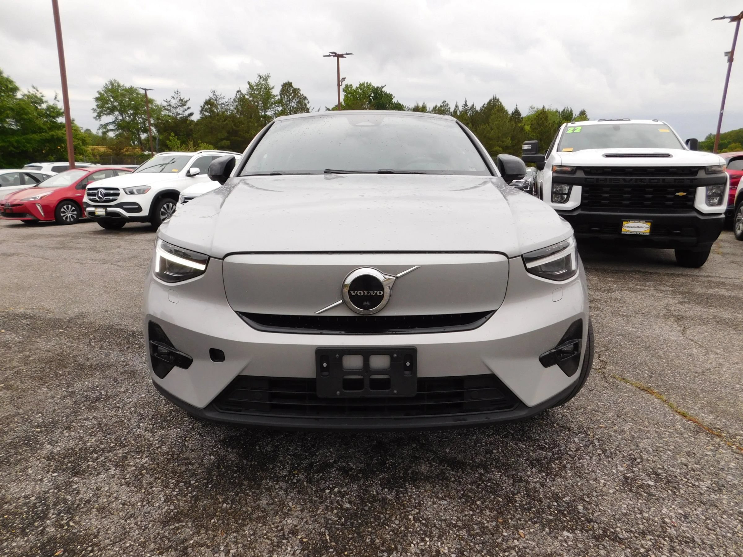 Used 2023 Volvo C40 P8 Recharge Ultimate AWD/4WD image 3